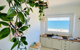 Seafront Holidays & Workstays